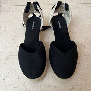 Soludos Black and Cream Espadrille Flats